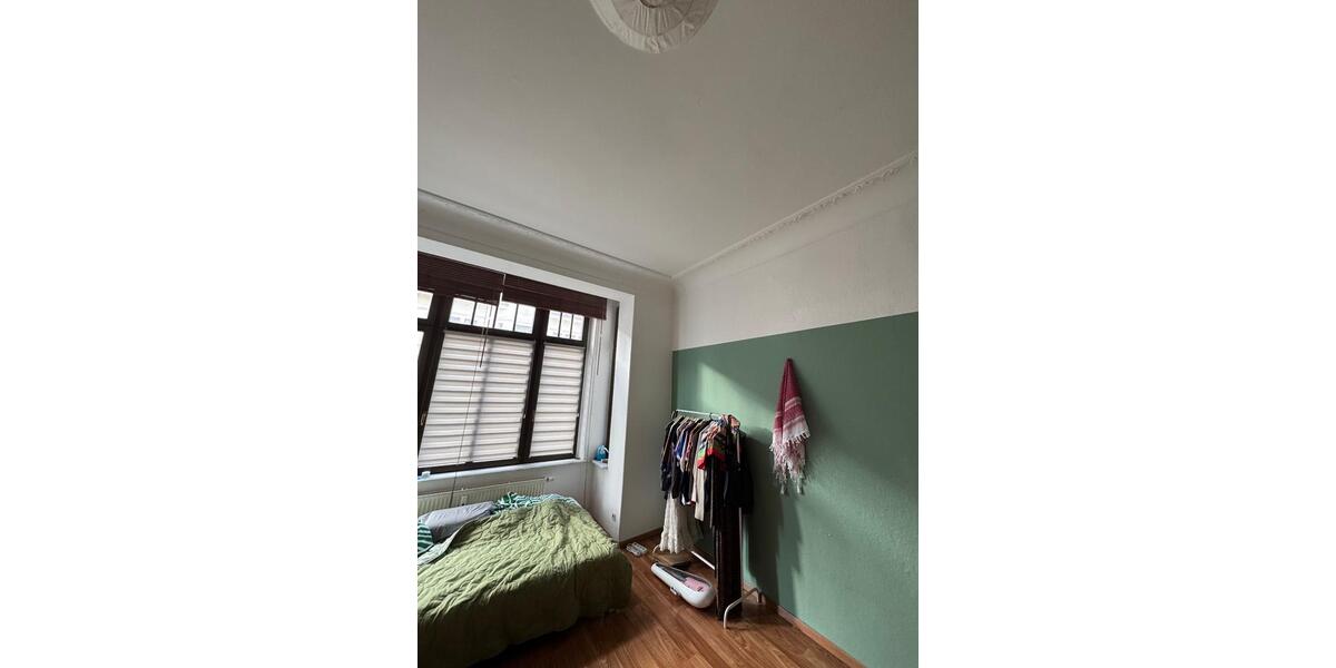 Befristet oder unbefristet , Großes, sonniges Zimmer in junger WG 1 zimmer