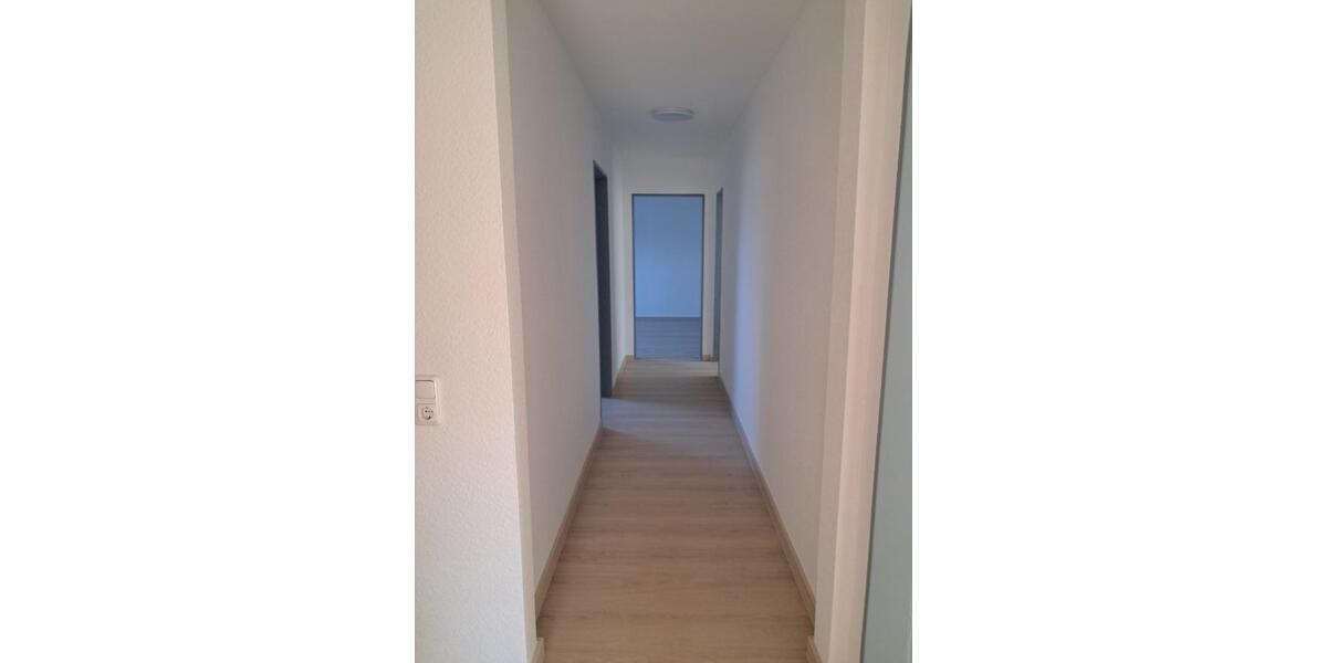 Dachgeschoßwohnung Holzminden - 3 Zimmer, 98 m&sup2;, 595&euro; | Angebot:21908599