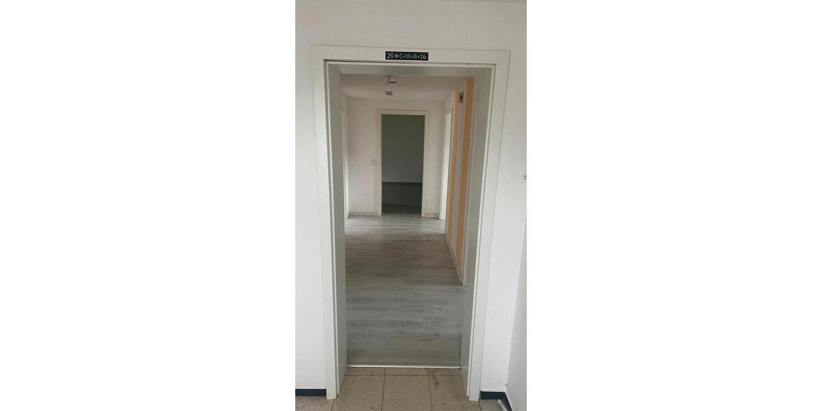 Dachgeschoßwohnung Leutesdorf - 3 Zimmer, 70 m&sup2;, 600&euro; | Angebot:24549812