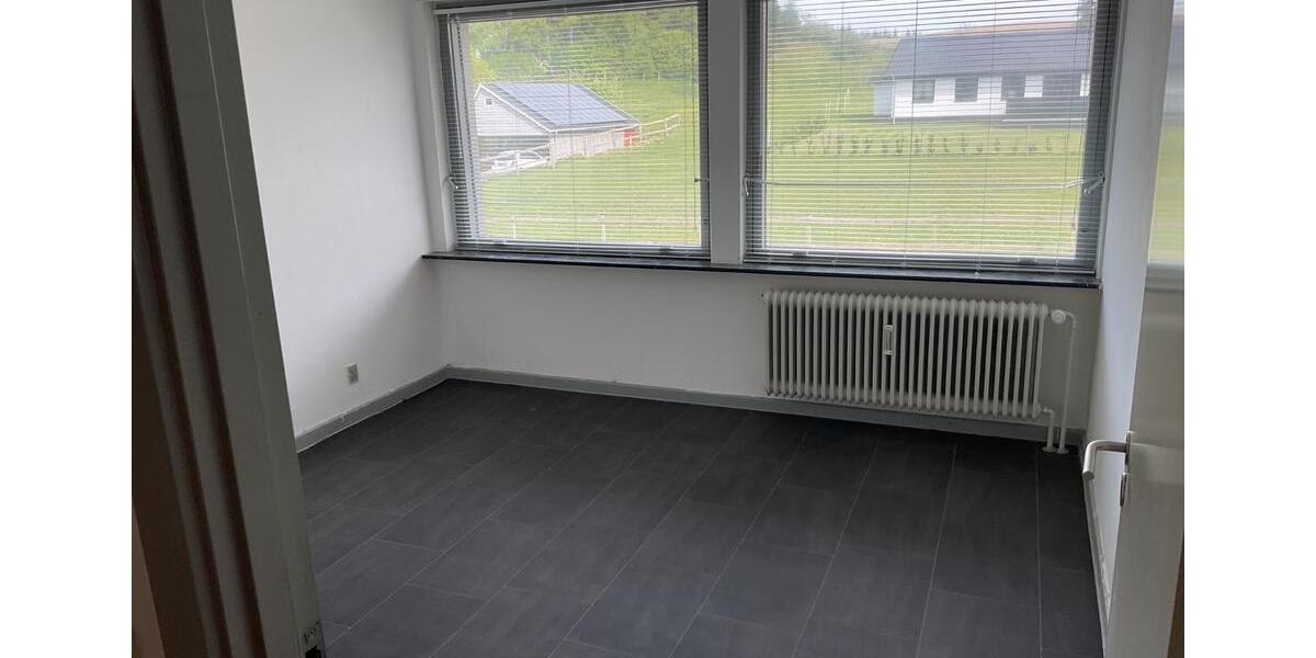 Dachgeschoßwohnung Flensburg Altstadt - 4 Zimmer, 130 m&sup2;, 750&euro; | Angebot:26384560