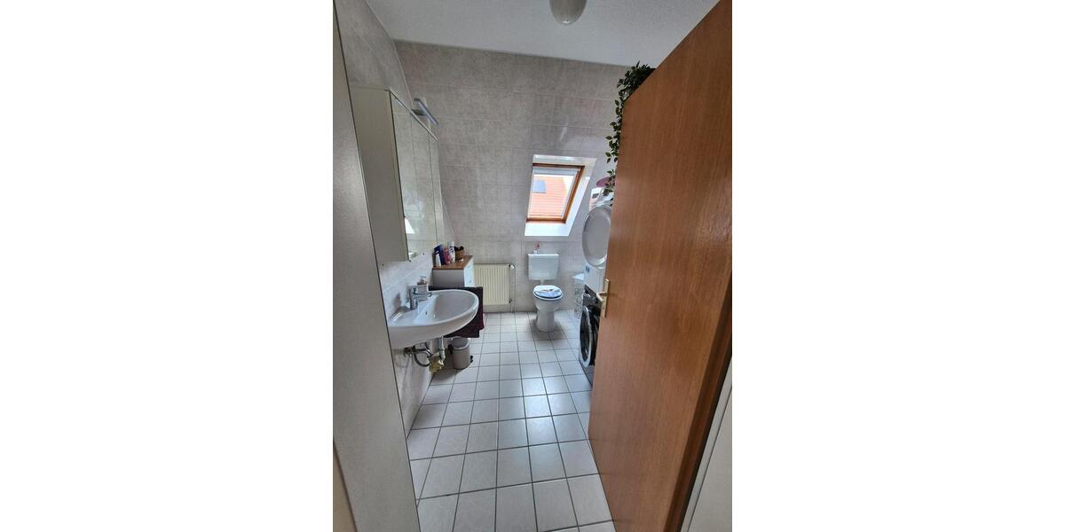 Dachgeschoßwohnung Jever - 2 Zimmer, 61 m&sup2;, 550&euro; | Angebot:26066601