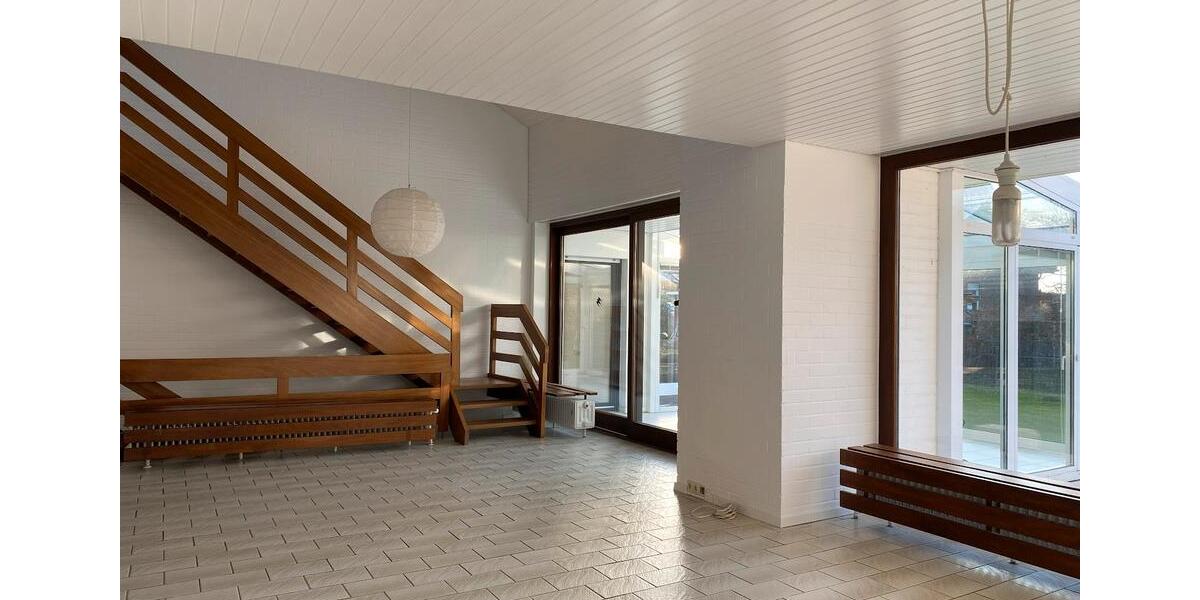 Einfamilienhaus Paderborn Elsen - 6 Zimmer, 250 m&sup2;, 2.000&euro; | Angebot:24515527