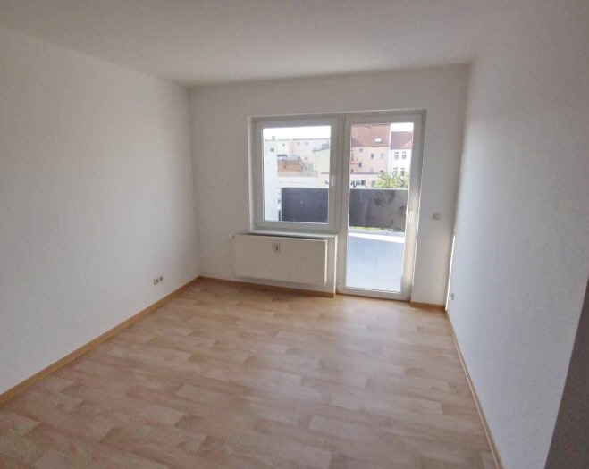 Schöne 3-Raumwohnung mit südseitigem Balkon ! - Etagenwohnung Köthen | Angebot:26979375