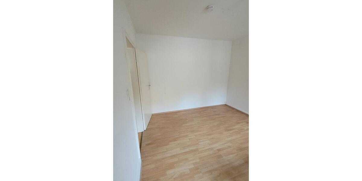 Etagenwohnung Wuppertal Gemarkung Ronsdorf - 2 Zimmer, 63 m&sup2;, 590&euro; | Angebot:25484267
