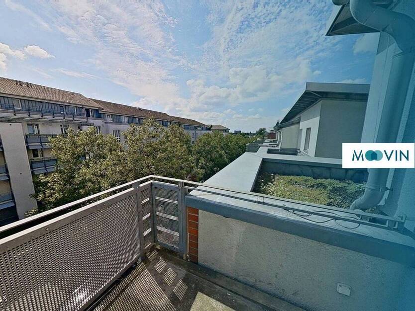 Über den Dächern: 2-Zimmer-Wohnung in der Endetage mit Balkon - sofort verfügbar!