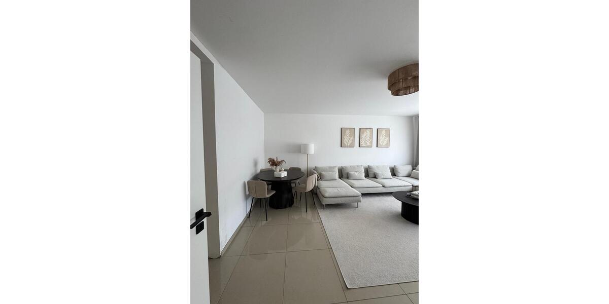 Etagenwohnung Remshalden - 2 Zimmer, 85 m&sup2;, 1.300&euro; | Angebot:26493420