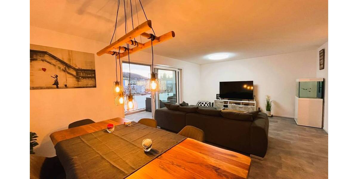 Etagenwohnung Kandern - 4 Zimmer, 114 m&sup2;, 1.700&euro; | Angebot:25851236