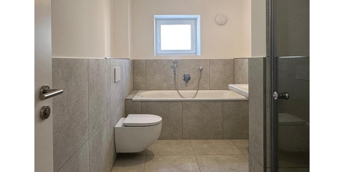 Etagenwohnung Bühl - 3 Zimmer, 80 m&sup2;, 1.200&euro; | Angebot:25340802