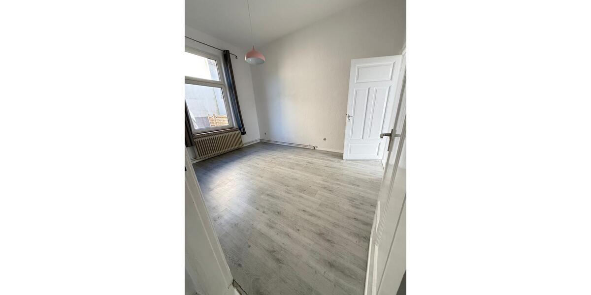 Erdgeschoßwohnung Varel - 4 Zimmer, 90 m&sup2;, 1.000&euro; | Angebot:26607161