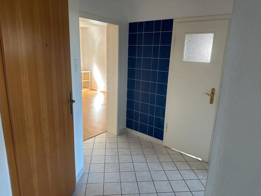 Teilmöblierte 2 Zimmer Wohnung zimmer