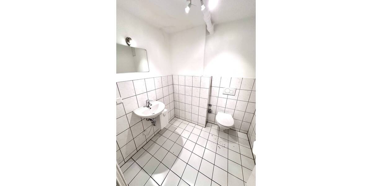 Gewerbeobjekt Kaiserslautern Innenstadt - 6 Zimmer, 1.120&euro; | Angebot:25800234