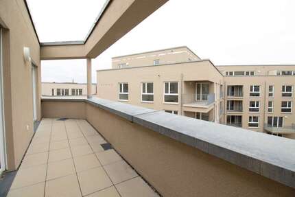 Wohnung Schorndorf Schorndorf (Kernstadt) - 4 Zimmer, 119 m&sup2;, 1.621&euro; | Angebot:27069714
