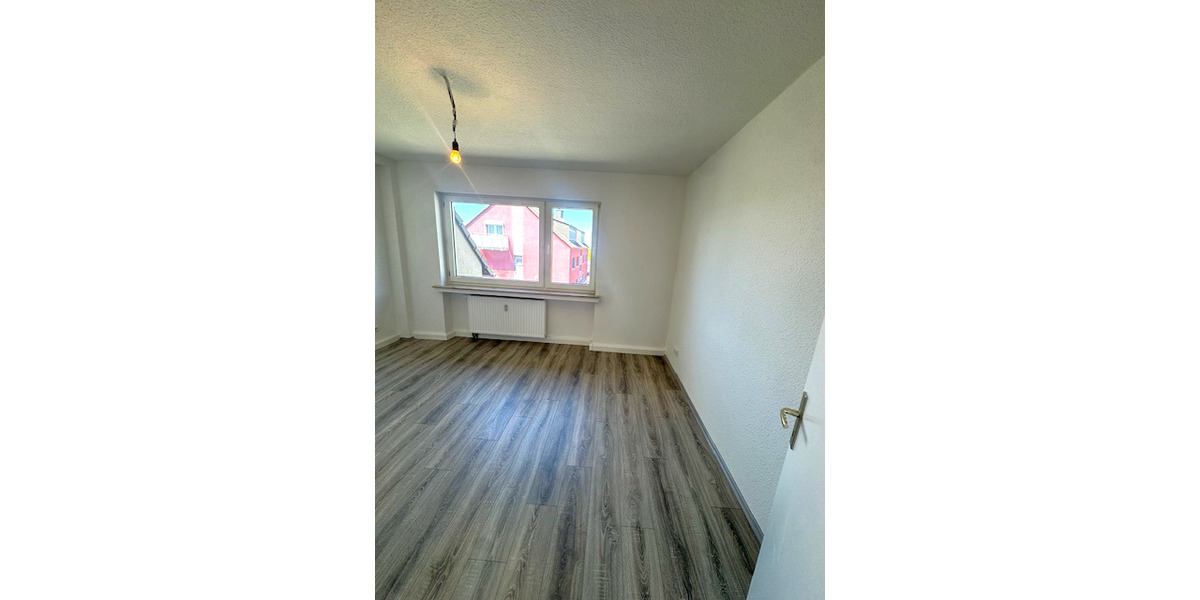 Etagenwohnung Essen Stadtbezirk IV - 3 Zimmer, 72 m&sup2;, 780&euro; | Angebot:26536507