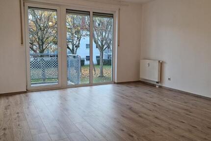 2 ZKB-Wohnung + Balkon + Tiefgarage + Stellplatz 2 zimmer