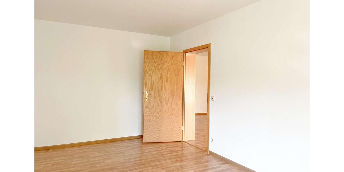 Etagenwohnung Klingenthal - 2 Zimmer, 69 m&sup2;, 350&euro; | Angebot:26547173