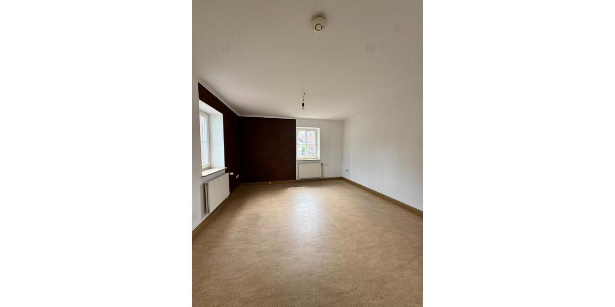 Etagenwohnung Sontra - 2 Zimmer, 330&euro; | Angebot:21686838