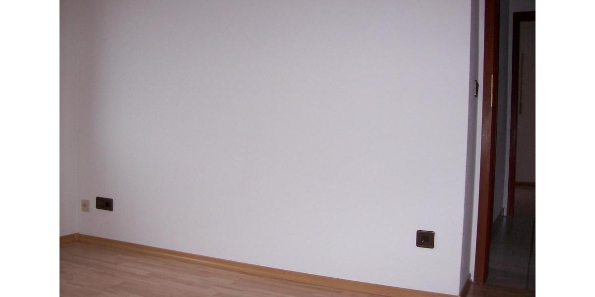 Erdgeschoßwohnung Uetersen - 3 Zimmer, 84 m&sup2;, 770&euro; | Angebot:25190946