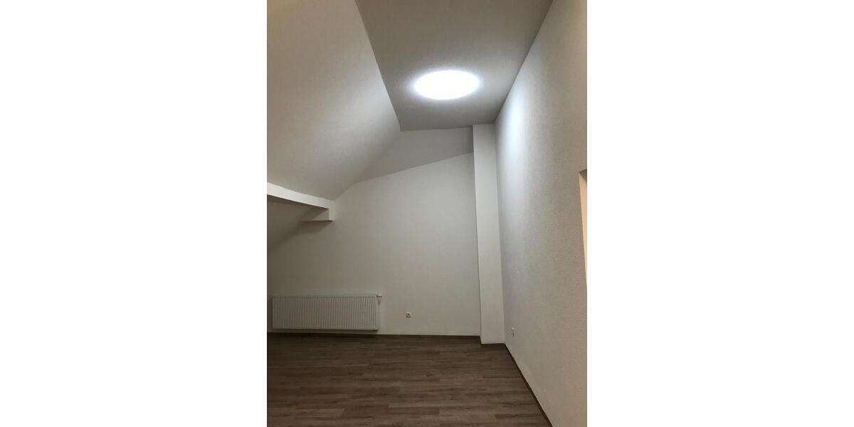 Etagenwohnung Holzgerlingen - 10 Zimmer, 240 m&sup2;, 3.800&euro; | Angebot:26625630