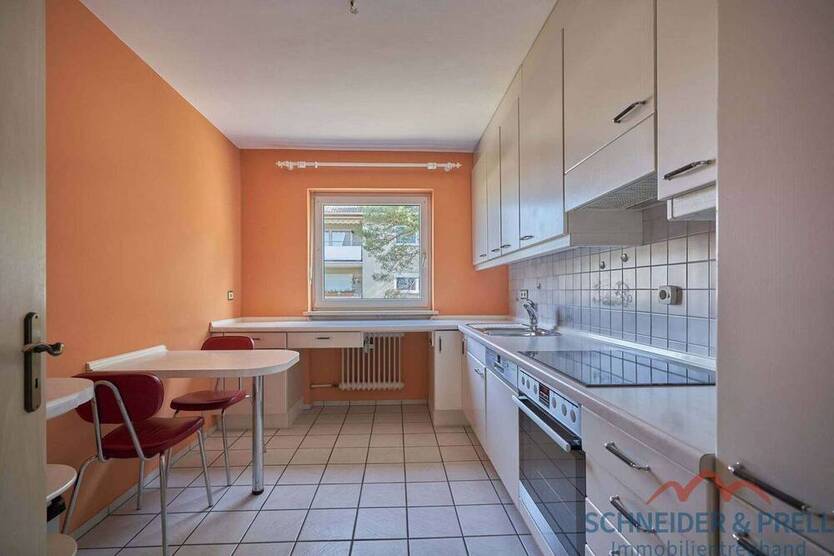 4 Zimmer-Wohnung mit Loggia