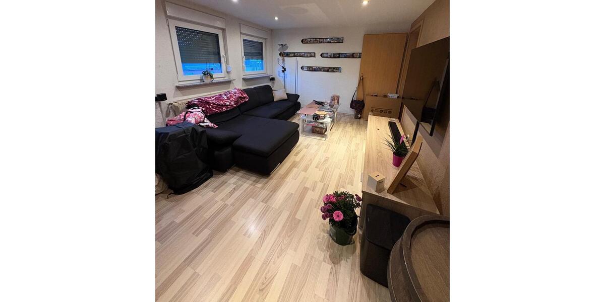 Dachgeschoßwohnung Essen Stadtbezirk VI - 4 Zimmer, 89 m&sup2;, 1.050&euro; | Angebot:24829746