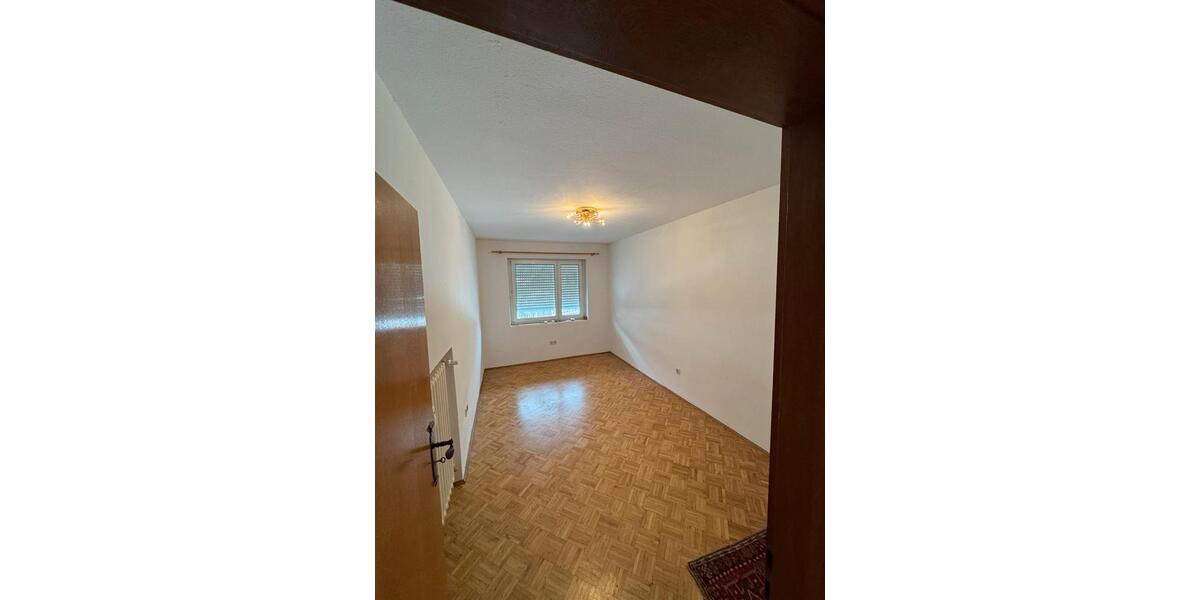 Erdgeschoßwohnung Volkach - 3 Zimmer, 103 m&sup2;, 950&euro; | Angebot:24356418