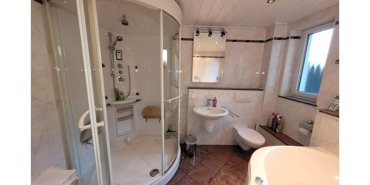 Einfamilienhaus Nürnberg Neukatzwang - 5 Zimmer, 190 m&sup2;, 1.600&euro; | Angebot:25704241