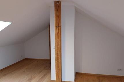 Haus Amberg - 4 Zimmer, 90 m&sup2;, 800&euro; | Angebot:25220443