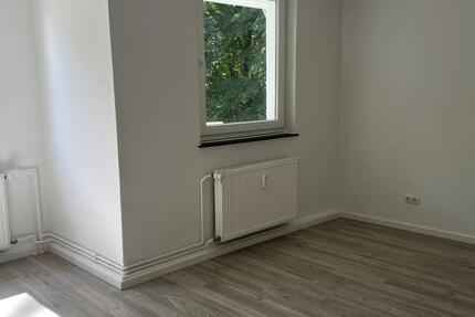 Einziehen und wohlfühlen! 3-Zimmer-Wohnung, Renoviert und Einzugsbereit zimmer