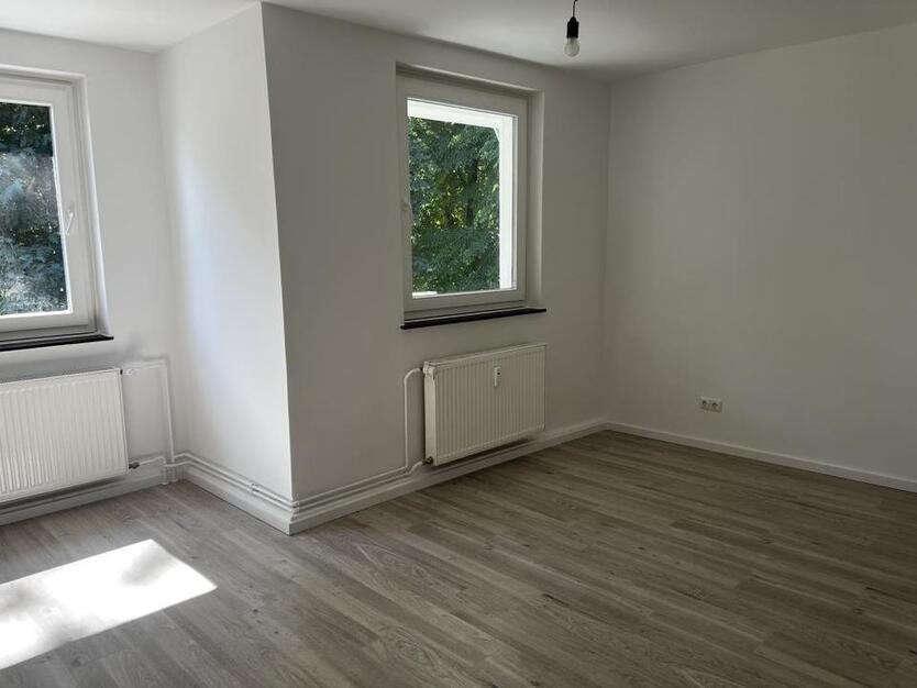 Einziehen und wohlfühlen! 3-Zimmer-Wohnung, Renoviert und Einzugsbereit zimmer