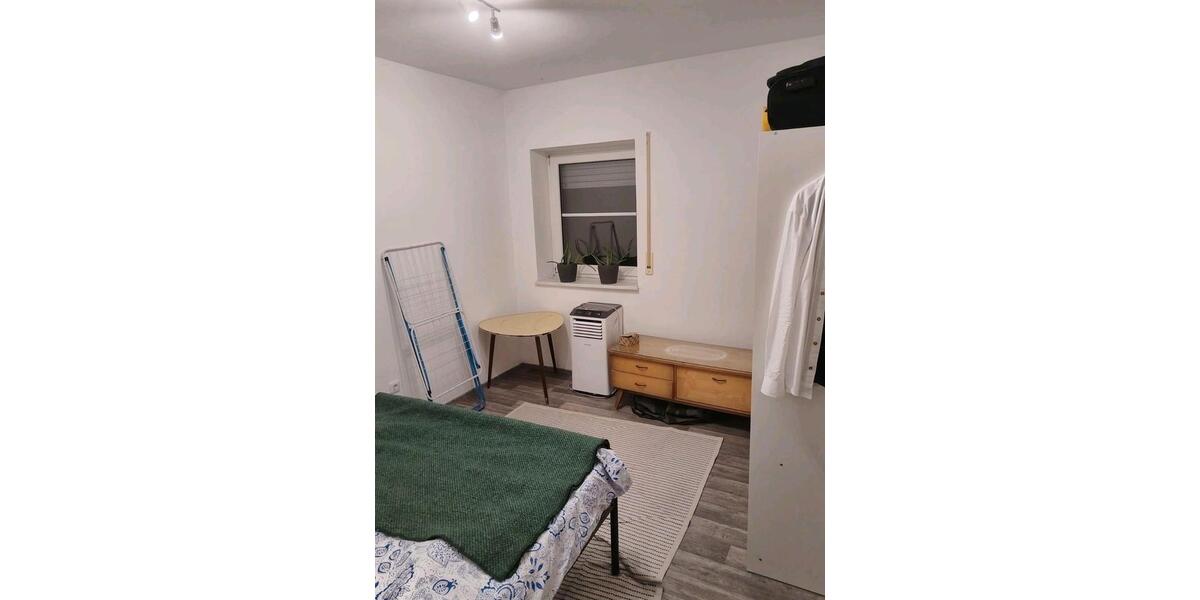 Etagenwohnung Volkach - 1 Zimmer, 32 m&sup2;, 300&euro; | Angebot:24837339