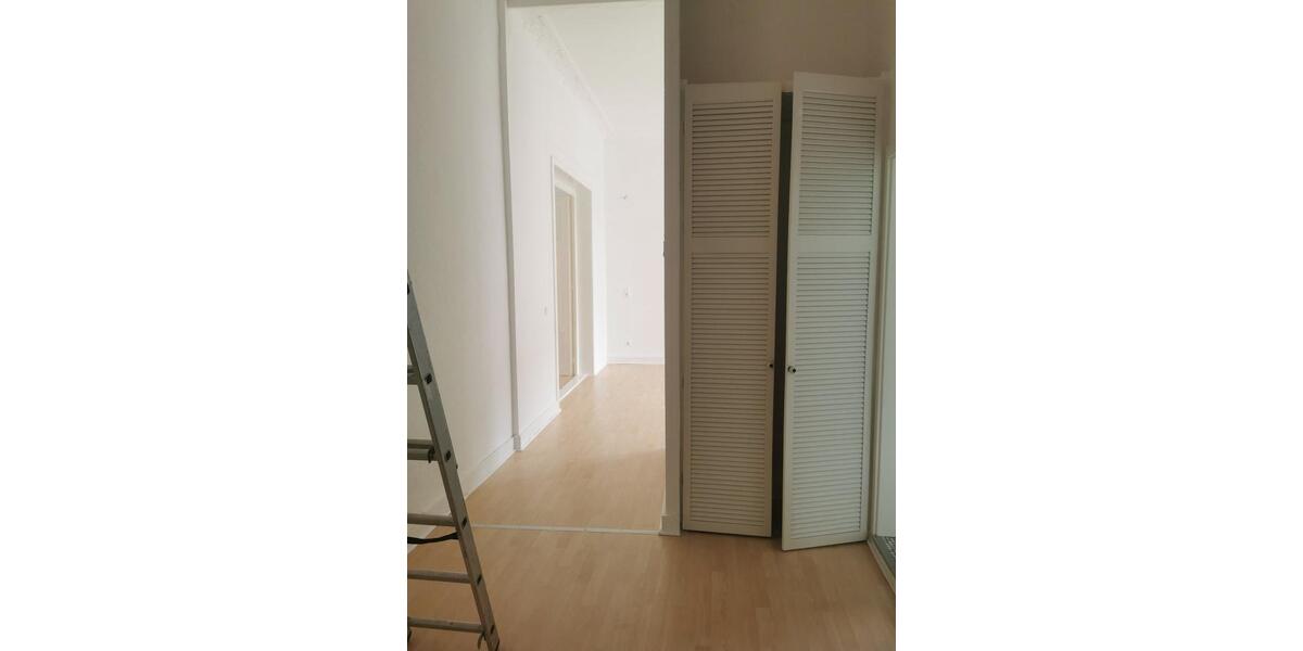 Etagenwohnung Iserlohn - 5 Zimmer, 160 m&sup2;, 990&euro; | Angebot:25852011