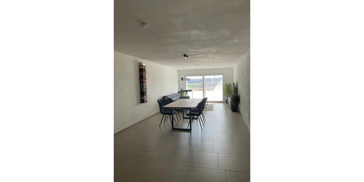 Etagenwohnung Neresheim - 4 Zimmer, 145 m&sup2;, 1.450&euro; | Angebot:26007781