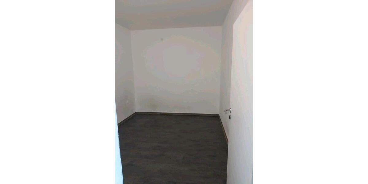 Etagenwohnung Lebach - 3 Zimmer, 82 m&sup2;, 850&euro; | Angebot:26424414