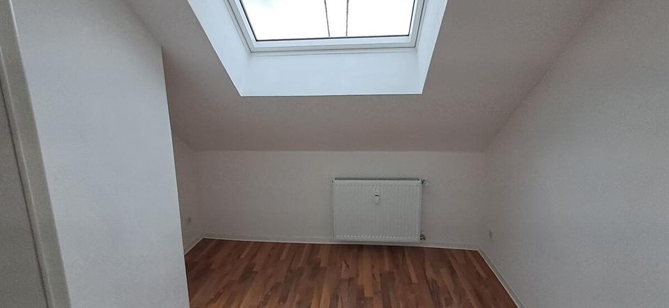 Dachgeschoßwohnung Sankt Wendel - 1 Zimmer, 80 m&sup2;, 750&euro; | Angebot:25053195