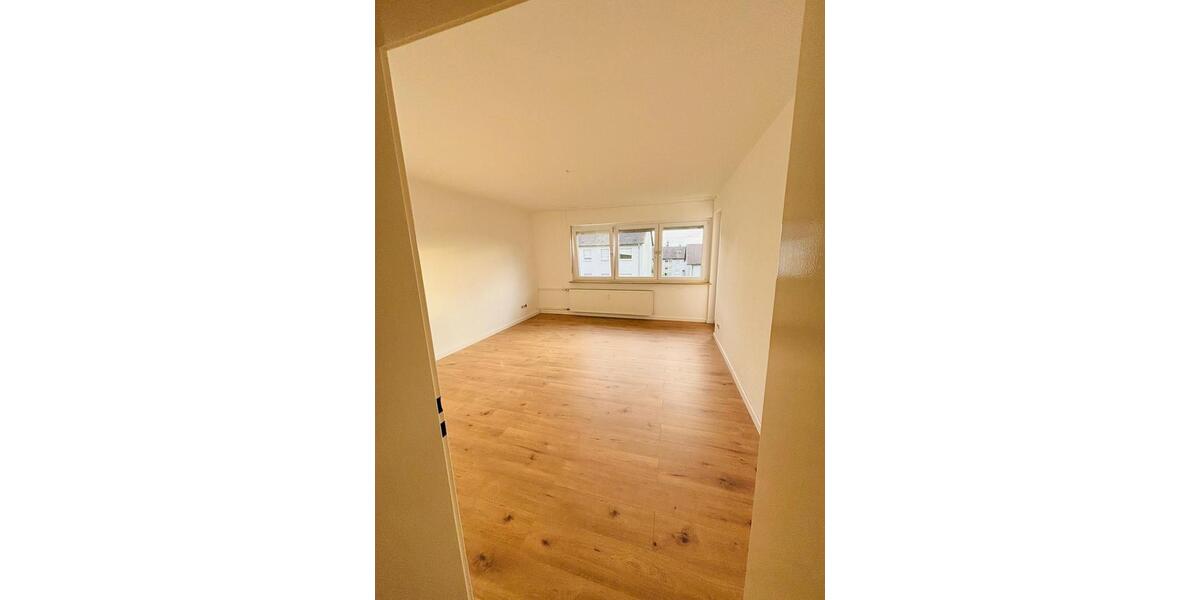 Etagenwohnung Külsheim - 3 Zimmer, 68 m&sup2;, 650&euro; | Angebot:26049612