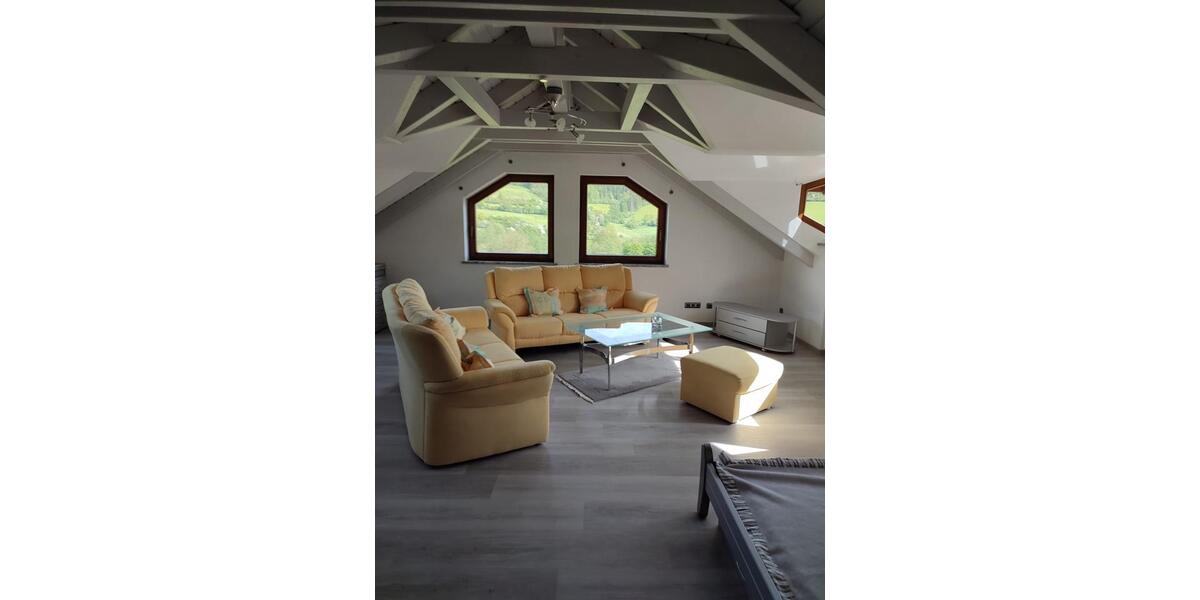 Dachgeschoßwohnung Kronach - 1 Zimmer, 60 m&sup2;, 650&euro; | Angebot:26149131
