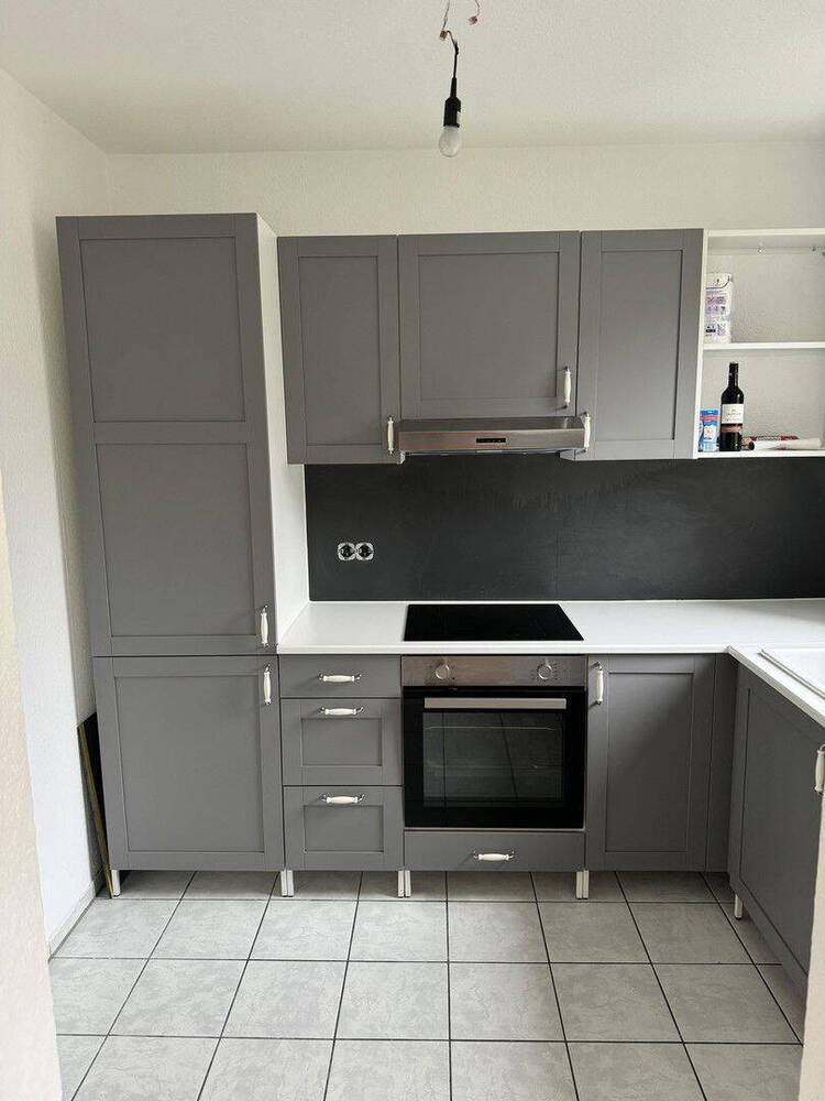 Helle, gepflegte 2-Zimmer-Wohnung mit Balkon und separater Einbauküche in Heilbronn - Sontheim