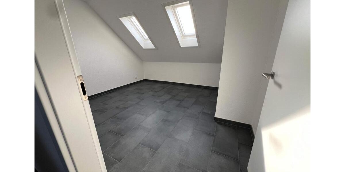 Dachgeschoßwohnung Burgdorf - 2 Zimmer, 43 m&sup2;, 650&euro; | Angebot:26507159