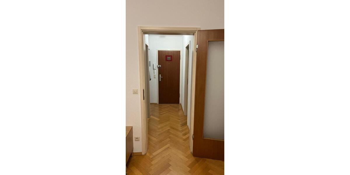 Möblierte 1-Zimmer-Wohnung mit großer Loggia in Frankfurt-Niederr 1 zimmer