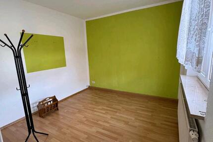 Maisonette-Wohnung in EFH mit Garten u. Nebengebäude 4 zimmer