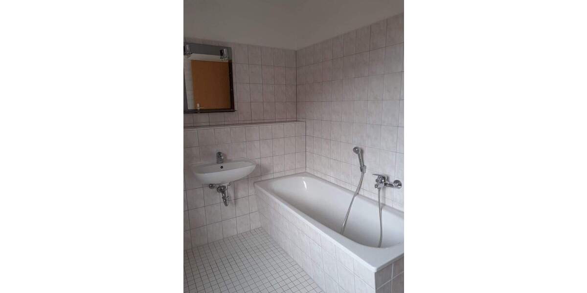 Etagenwohnung Chemnitz Hilbersdorf - 2 Zimmer, 57 m&sup2;, 290&euro; | Angebot:26318760