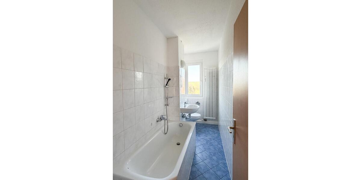 Erdgeschoßwohnung Naumburg (Saale) - 3 Zimmer, 60 m&sup2;, 280&euro; | Angebot:26464010