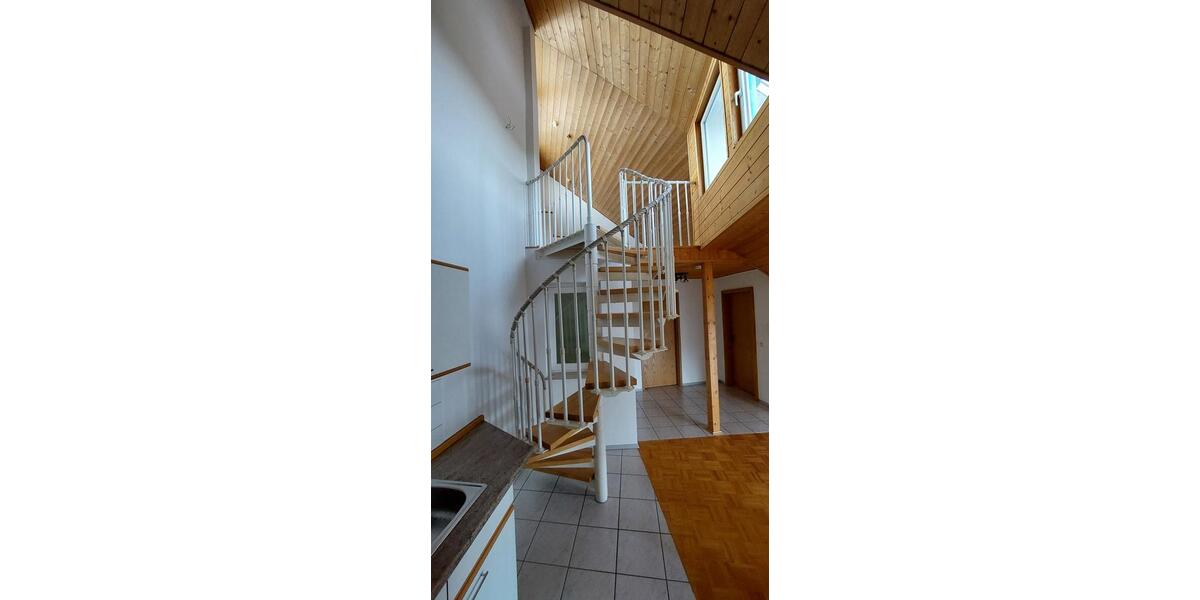 Dachgeschoßwohnung Aldingen - 2.5 Zimmer, 70 m&sup2;, 665&euro; | Angebot:25321945