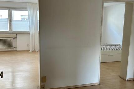 Großzügige 2 Zimmerwohnung mit Küche und Balkon zimmer