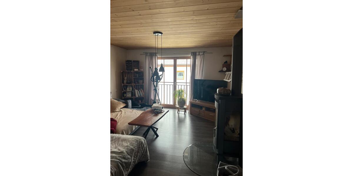 Etagenwohnung Gaißach - 2 Zimmer, 85 m&sup2;, 1.250&euro; | Angebot:25702460