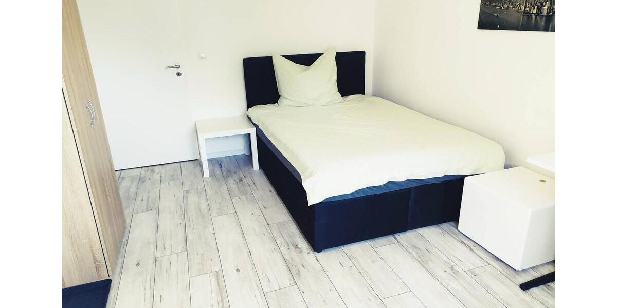 Wohnen auf Zeit Rinteln - 4 Zimmer, 104 m&sup2;, 300&euro; | Angebot:26553828