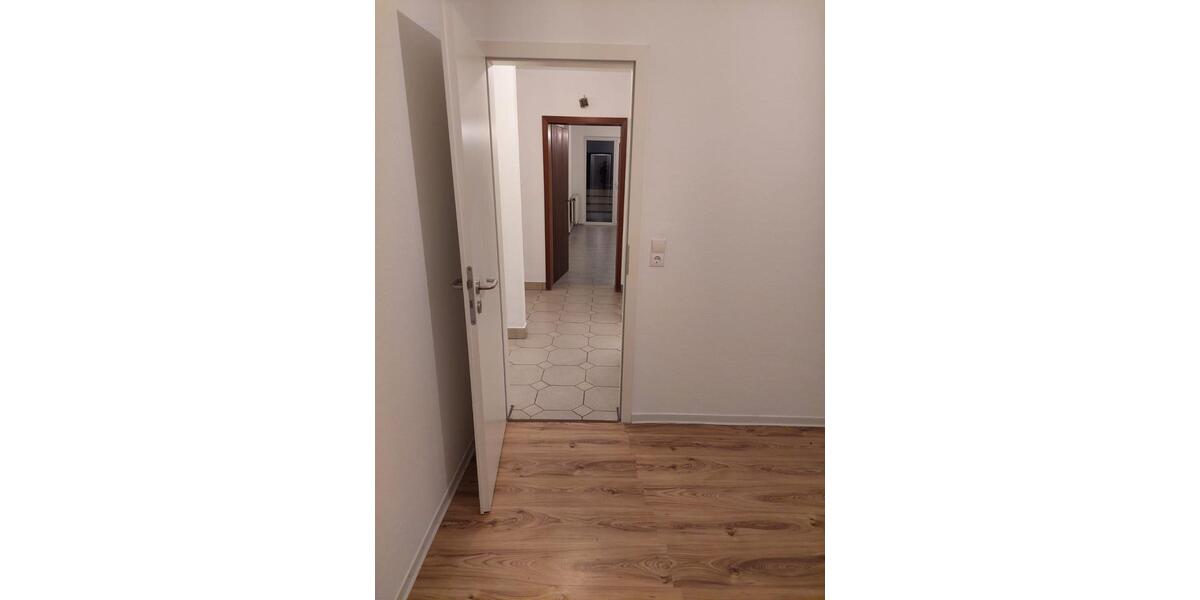 Etagenwohnung Kalletal - 3 Zimmer, 84 m&sup2;, 570&euro; | Angebot:24429803