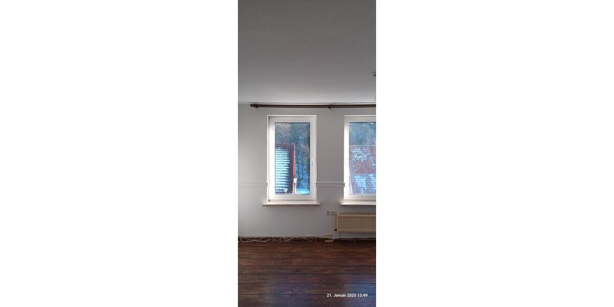 Dachgeschoßwohnung Delligsen - 5 Zimmer, 135 m&sup2;, 650&euro; | Angebot:26059378