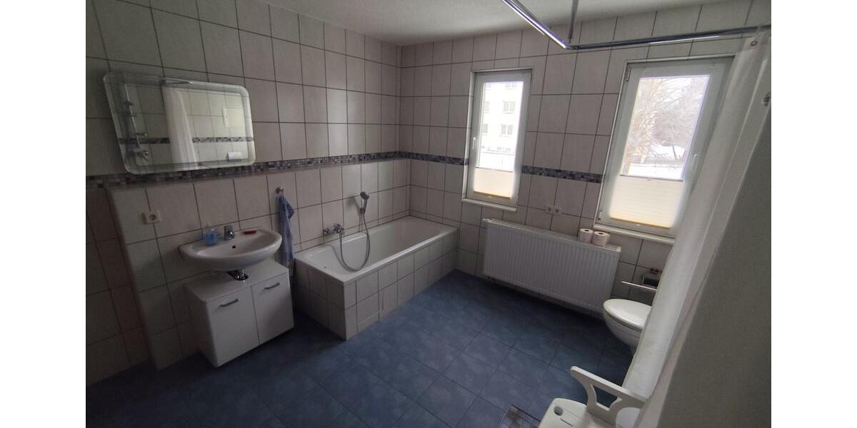 Etagenwohnung Großrückerswalde - 2 Zimmer, 63 m&sup2;, 338&euro; | Angebot:24381301