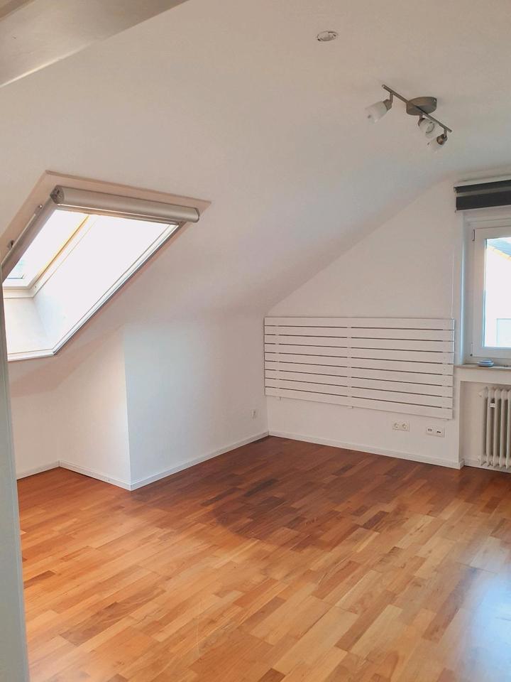 Helle, vielseitig nutzbare 3-Zimmer-DG-Wohnung in Tamm